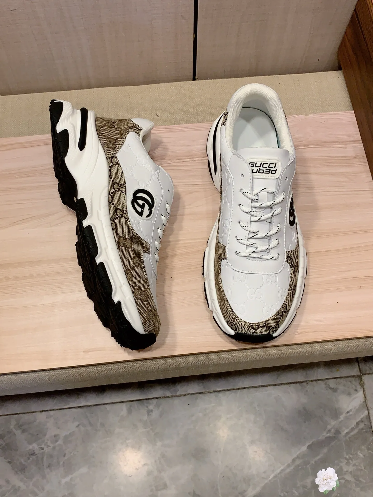 Men's men's shoes💰460💰💰🎩🎩[Lightning][Lightning] "Gucci*" The latest • popular casual shoes, top brand [seduce] luxury ~ purchasing agency, top ~ quality. [Strong] The upper is made of imported breathable cowhide with material ➕ breathable sheepskin feet (•) and fine workmanship. The original stylish and stylish soft rubber wear-resistant and non-slip outsole is light and comfortable on the feet. The real thing looks better when photographed in person. Code 111: Code: 38-44, 3️⃣ colors selected